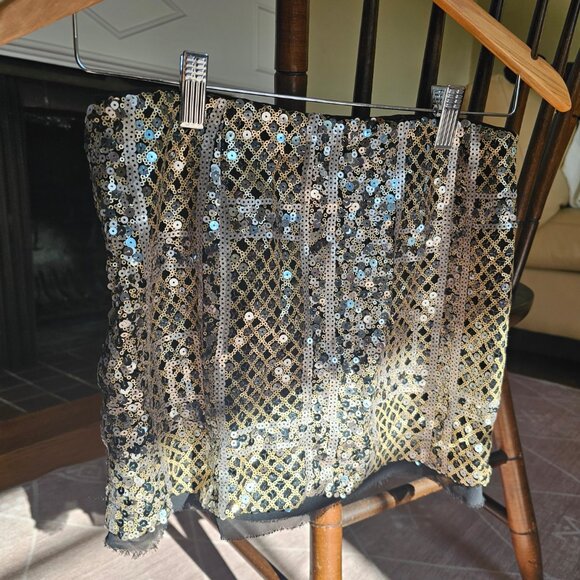 Shimmery sequin pattern mini skirt - Picture 2 of 8